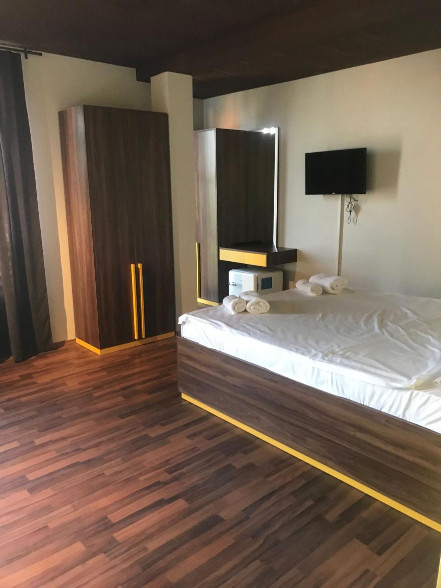 Hotel Hiserra بريزرن المظهر الخارجي الصورة