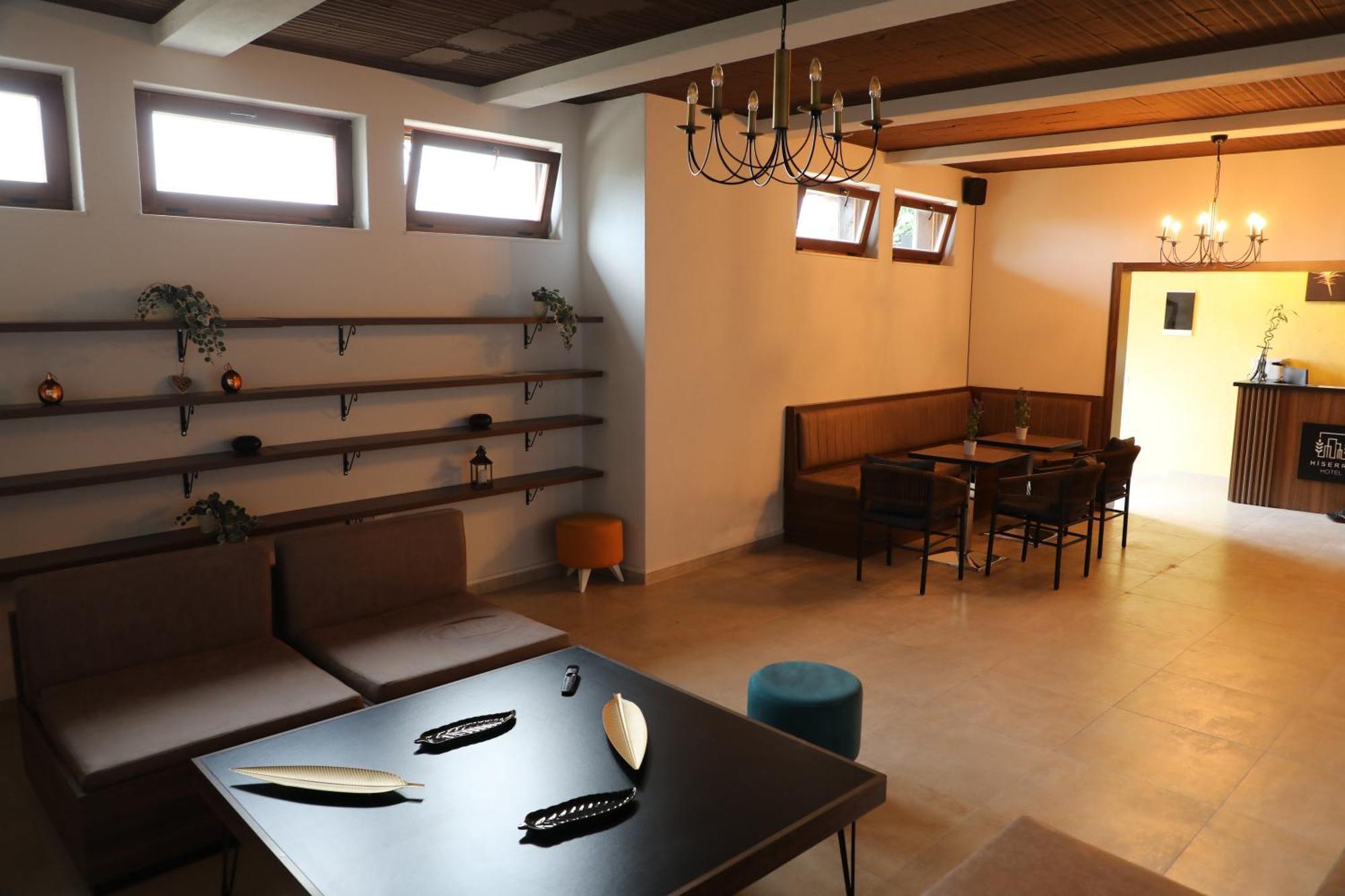 Hotel Hiserra بريزرن المظهر الخارجي الصورة